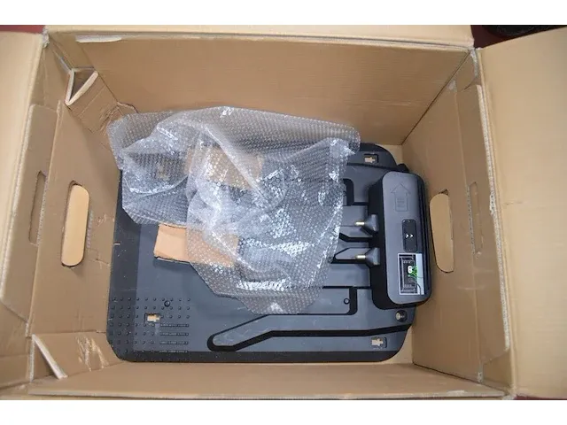Robotmaaier powerplus powxg6305 18li-ion 2.5af max. 500m2 met toebehoren en lader nieuw in doos - afbeelding 5 van  13