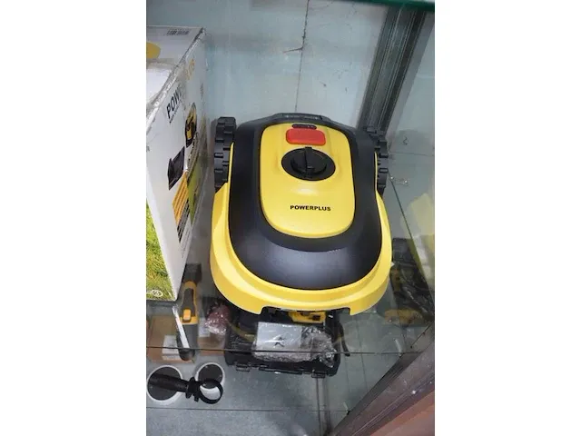 Robotmaaier powerplus powxg6305 18li-ion 2.5af max. 500m2 met toebehoren en lader nieuw in doos - afbeelding 8 van  13