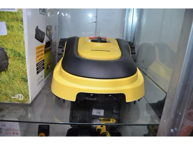 Robotmaaier powerplus powxg6305 18li-ion 2.5af max. 500m2 met toebehoren en lader nieuw in doos - afbeelding 9 van  13