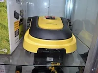 Robotmaaier powerplus powxg6305 18li-ion 2.5af max. 500m2 met toebehoren en lader nieuw in doos - afbeelding 9 van  13