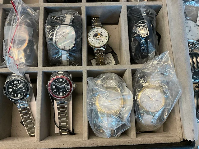 Rodania diverse horloges (50x) - afbeelding 3 van  19