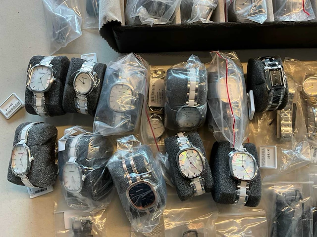 Rodania diverse horloges (50x) - afbeelding 13 van  14