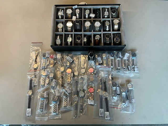 Rodania diverse horloges (50x) - afbeelding 1 van  16