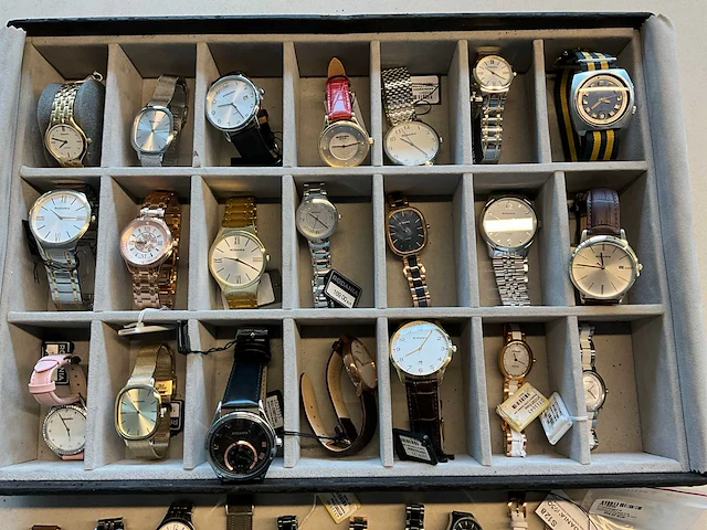 Rodania diverse horloges (50x) - afbeelding 6 van  33