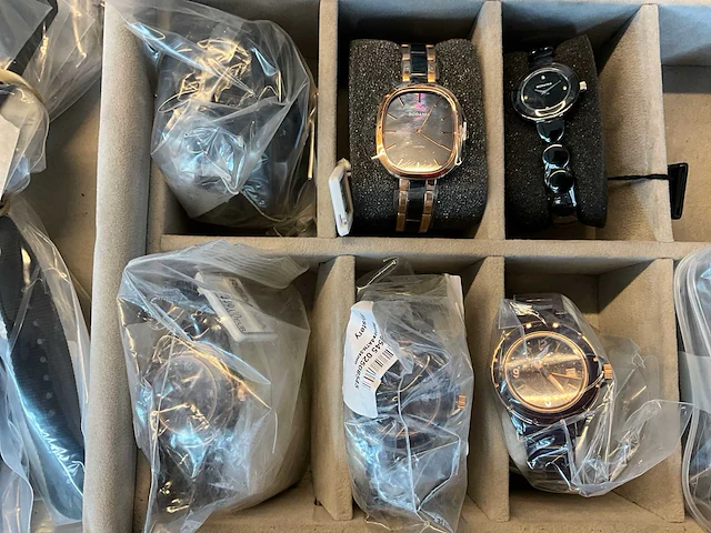 Rodania diverse horloges (50x) - afbeelding 15 van  16