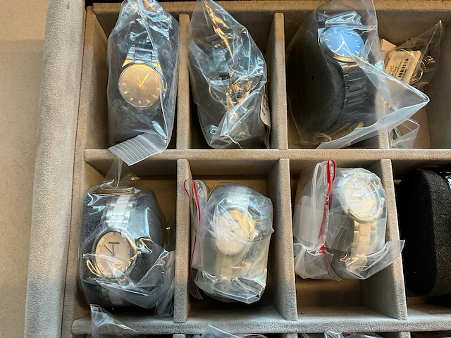 Rodania diverse horloges (50x) - afbeelding 16 van  20