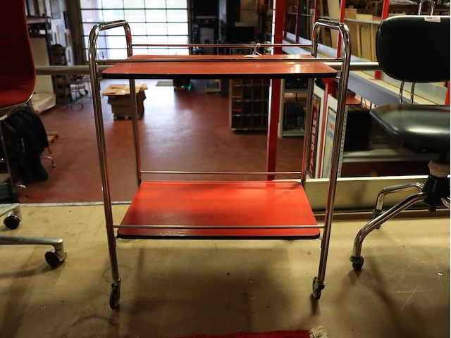 Rode trolley - afbeelding 1 van  3