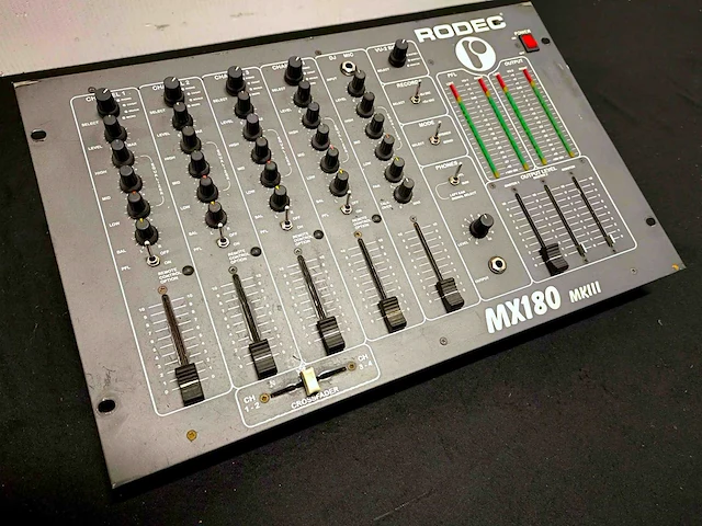 Rodec - mx180 mk3 - dj-mixer - afbeelding 2 van  9