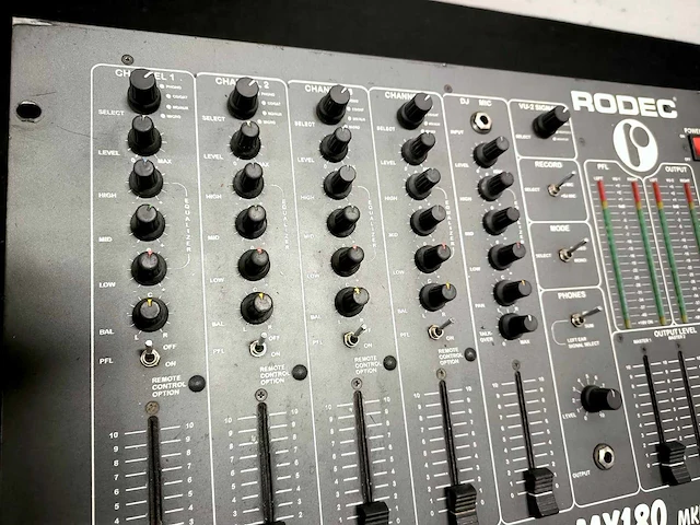 Rodec - mx180 mk3 - dj-mixer - afbeelding 8 van  9