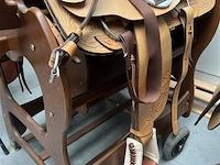 Rodeo zadel met statief - afbeelding 6 van  6