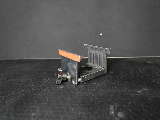 Roe - roe cb5 led screen mechanics - 410 x adapter rear connector - video - afbeelding 3 van  3