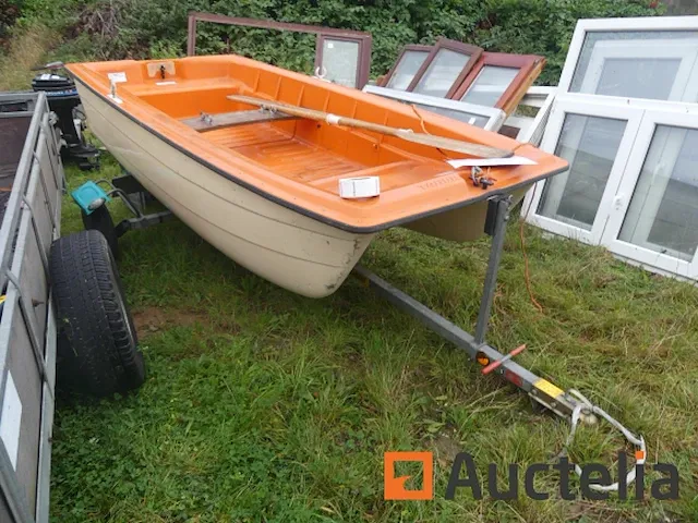 Roeiboot op remoque tabur yak iii - afbeelding 8 van  13