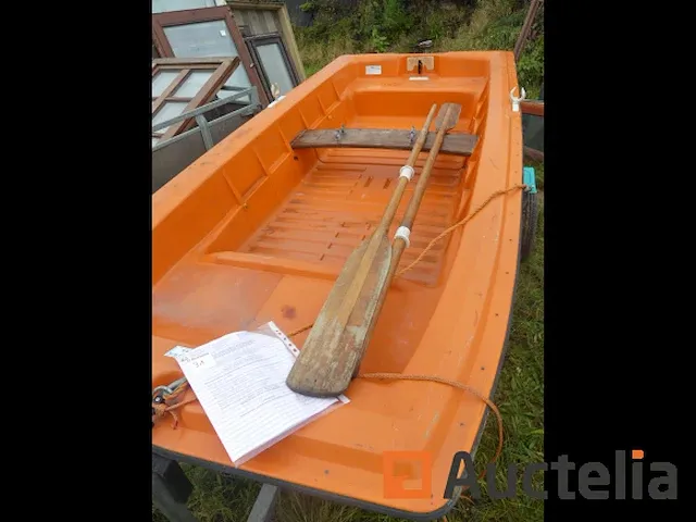 Roeiboot op remoque tabur yak iii - afbeelding 11 van  13