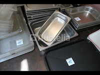Roestvrij staal en plastic gastro, dienbladen, placemats - afbeelding 5 van  9