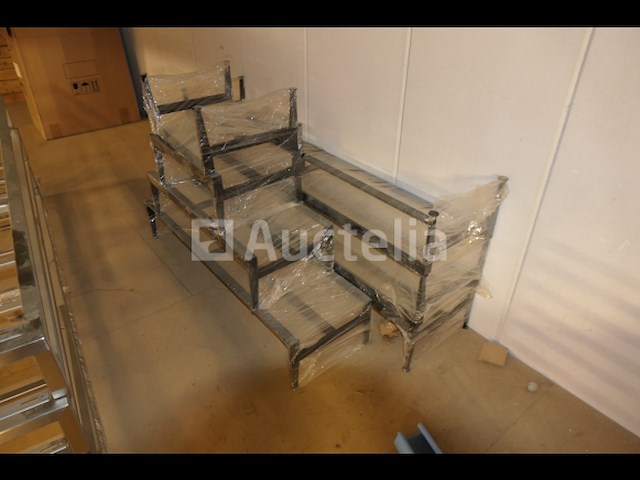 Roestvrijstalen en stalen onderstellen voor meubels - afbeelding 3 van  4