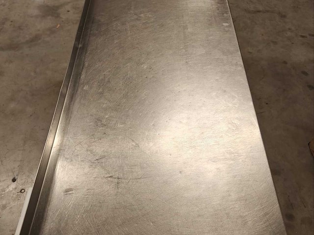 Roestvrijstalen roestvrijstalen werktafel - afbeelding 4 van  5