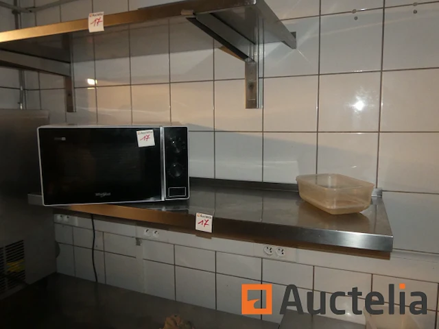 Roestvrijstalen tabletten + magnetron - afbeelding 1 van  3