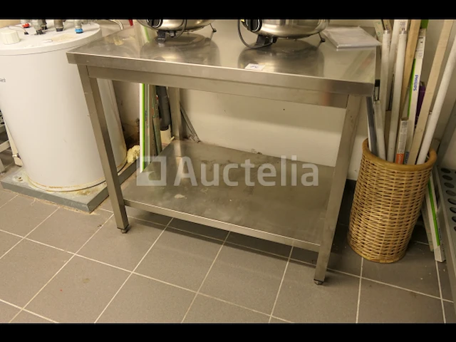 Roestvrijstalen tafel 2 planken - afbeelding 2 van  4