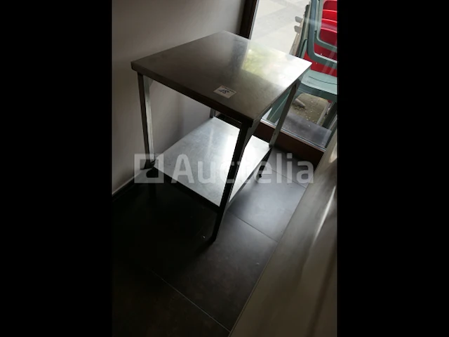 Roestvrijstalen tafel met 2 planken - afbeelding 2 van  3