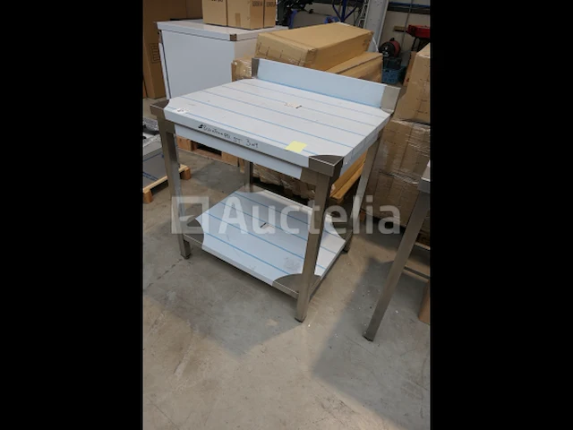Roestvrijstalen tafel met dubbele plank en fronton aan de achterkant - afbeelding 3 van  6