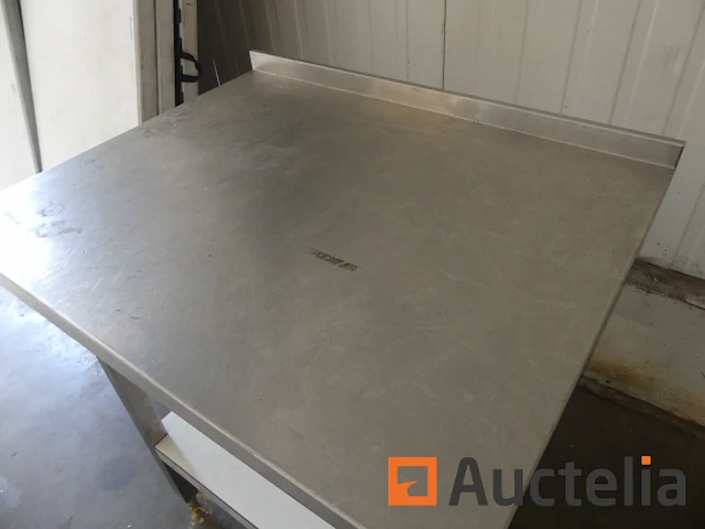 Roestvrijstalen werktafel met achterwand - afbeelding 2 van  5