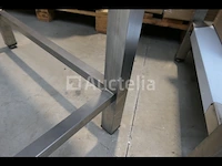 Roestvrijstalen werktafel met fronton aan de achterkant - afbeelding 7 van  7