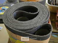 Rol van schuurband, specifiek een norton metalite r227 - afbeelding 2 van  2