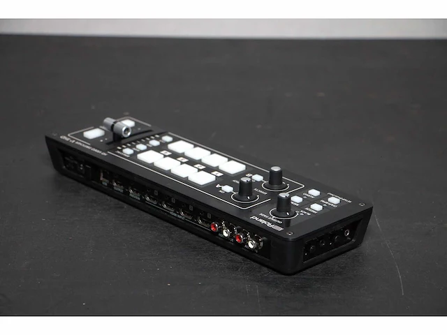 Roland - hd video switcher v-1hd + feelworld lut7s - video mixer - afbeelding 23 van  32