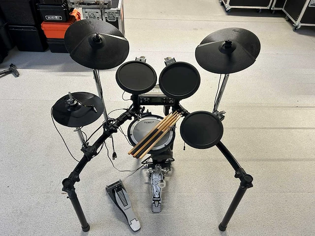 Roland drumstel tr4 - afbeelding 2 van  3