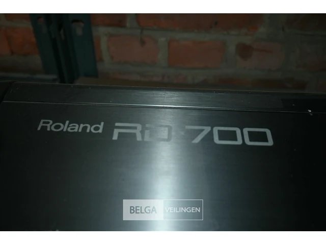 Roland rd-700 digitale piano - afbeelding 3 van  4