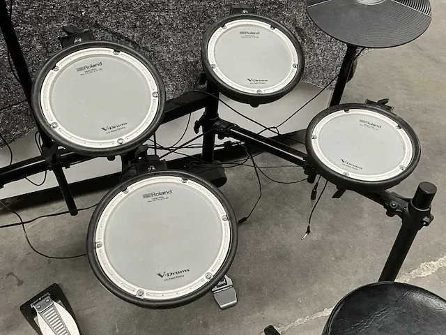 Roland td1 elektronische drumset - afbeelding 3 van  8
