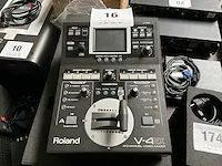 Roland v4-ex videomixer - afbeelding 1 van  2