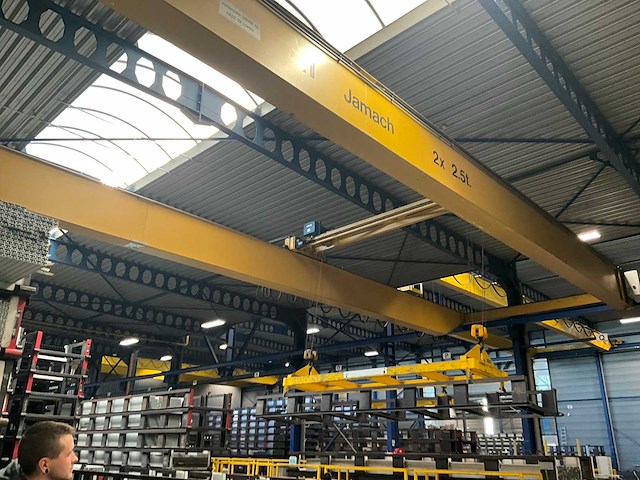 Rolbrug/bovenloophalkraan demag-jamach 2x 2,5 ton - afbeelding 11 van  22