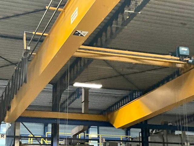 Rolbrug/bovenloophalkraan demag-jamach 2x 2,5 ton - afbeelding 19 van  22