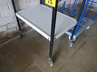 Rolcontainer + dienstwagen - afbeelding 4 van  4