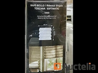 Rolgordijnen, plisségordijnen, huishoudtextiel (123 stuks) - afbeelding 3 van  21