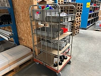 Rolkar met inhoud - afbeelding 1 van  6