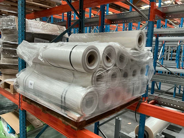 Rollen polyethyleen transparant (46x) - afbeelding 1 van  4