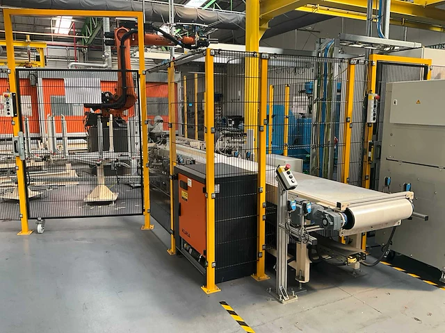 Rollenhandelinginstallatie jurgens met robot kuka kr 150 - afbeelding 103 van  113