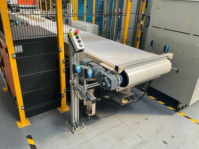 Rollenhandelinginstallatie jurgens met robot kuka kr 150 - afbeelding 104 van  113