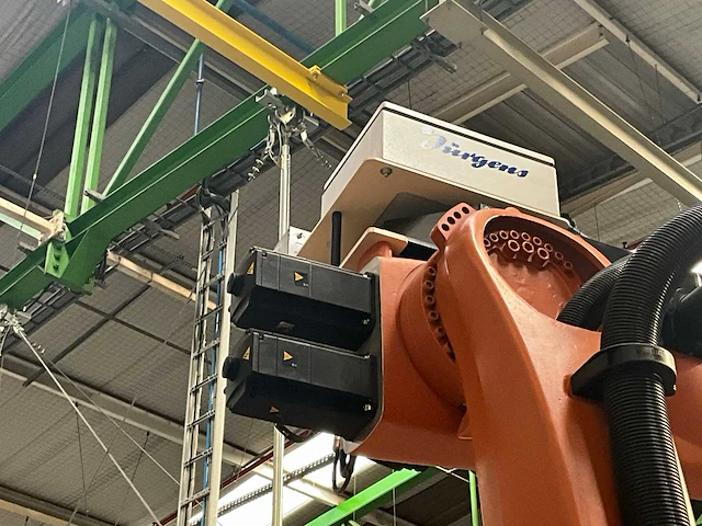 Rollenhandelinginstallatie jurgens met robot kuka kr 150 - afbeelding 12 van  113
