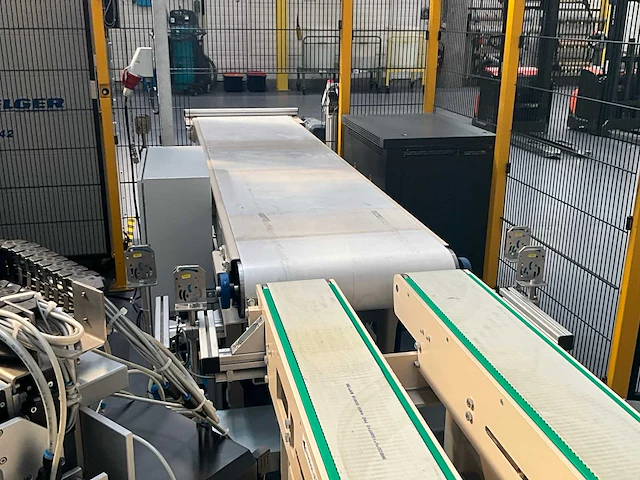 Rollenhandelinginstallatie jurgens met robot kuka kr 150 - afbeelding 23 van  113