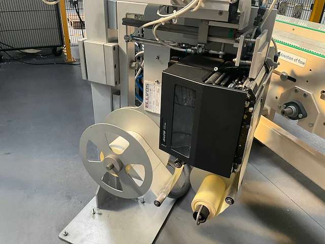 Rollenhandelinginstallatie jurgens met robot kuka kr 150 - afbeelding 33 van  113