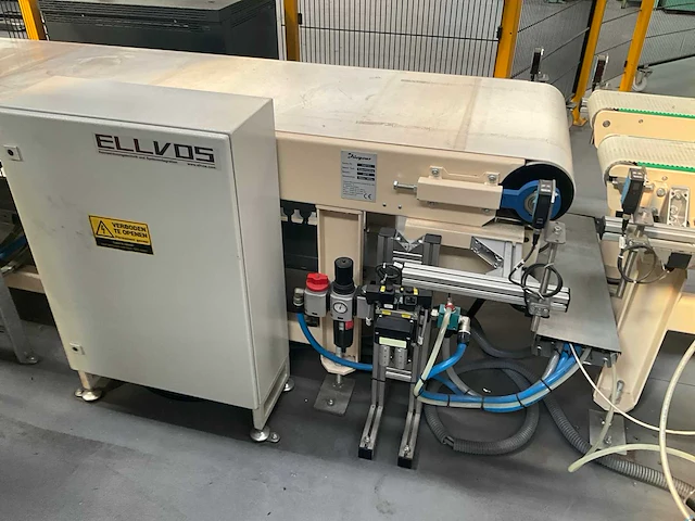 Rollenhandelinginstallatie jurgens met robot kuka kr 150 - afbeelding 35 van  113