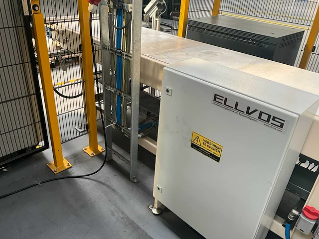 Rollenhandelinginstallatie jurgens met robot kuka kr 150 - afbeelding 37 van  113