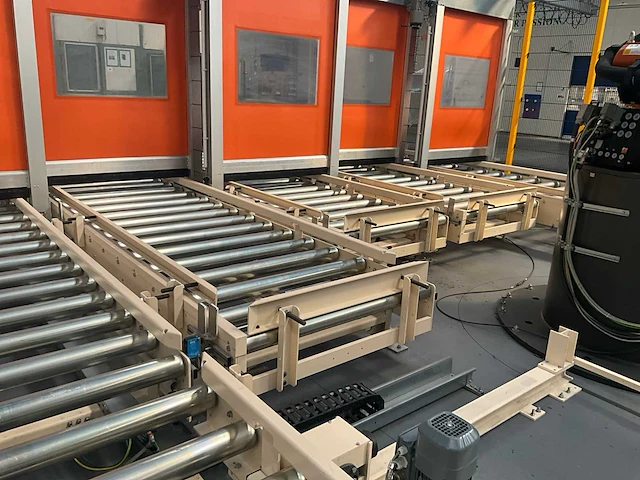 Rollenhandelinginstallatie jurgens met robot kuka kr 150 - afbeelding 55 van  113