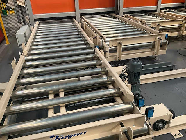 Rollenhandelinginstallatie jurgens met robot kuka kr 150 - afbeelding 57 van  113