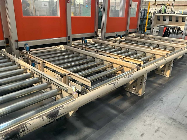 Rollenhandelinginstallatie jurgens met robot kuka kr 150 - afbeelding 80 van  113