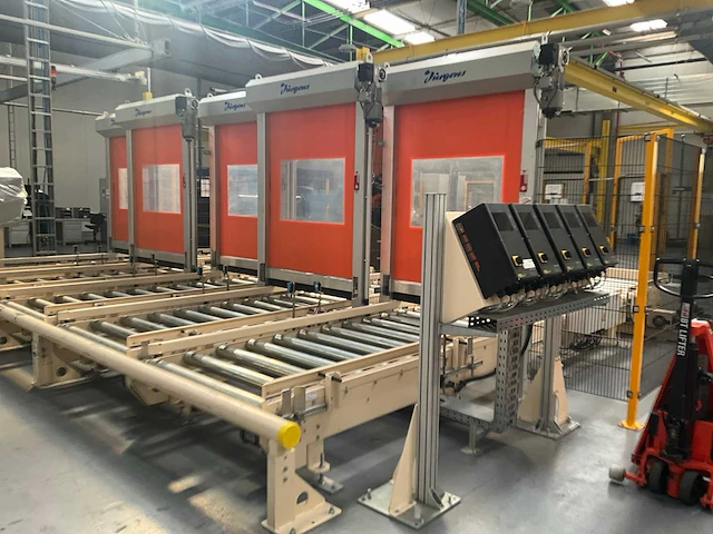 Rollenhandelinginstallatie jurgens met robot kuka kr 150 - afbeelding 84 van  113