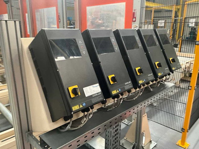 Rollenhandelinginstallatie jurgens met robot kuka kr 150 - afbeelding 87 van  113